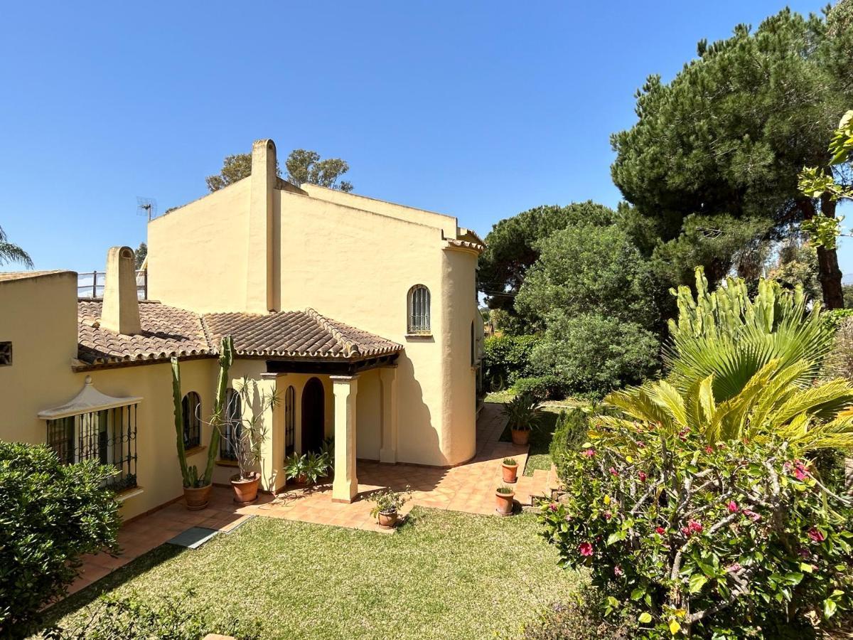 Villa Close To The In